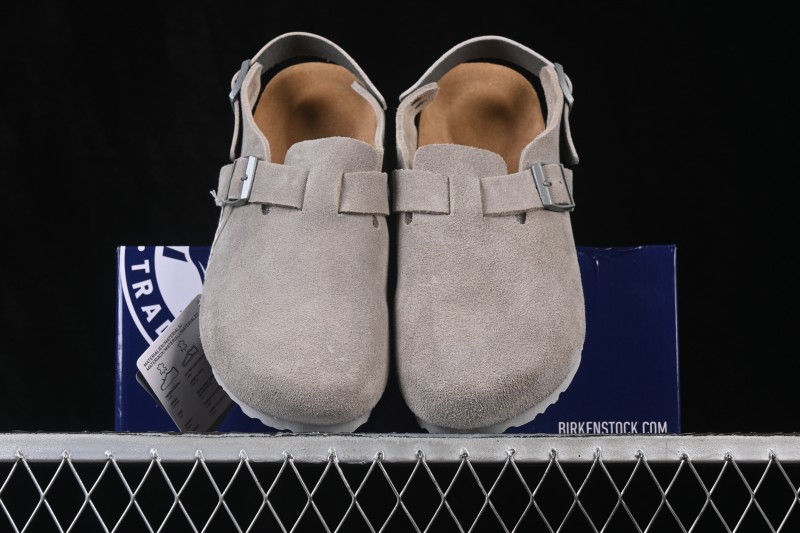 Birkenstock Clog Sandals with Soft Leather and Shearling Lining - 1028323