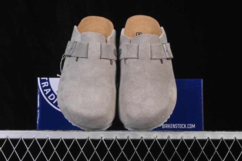 Birkenstock Soft Cushion Sandals with Leather Uppers and Cozy Wool Lining - G.D4