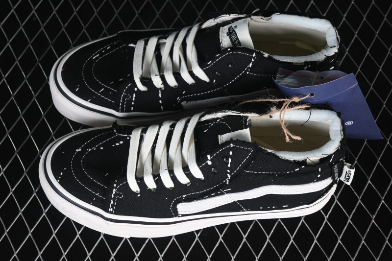 Vans Sk8-Mid Frayed Casual Skateboarding Shoes - VN000XUKGTW