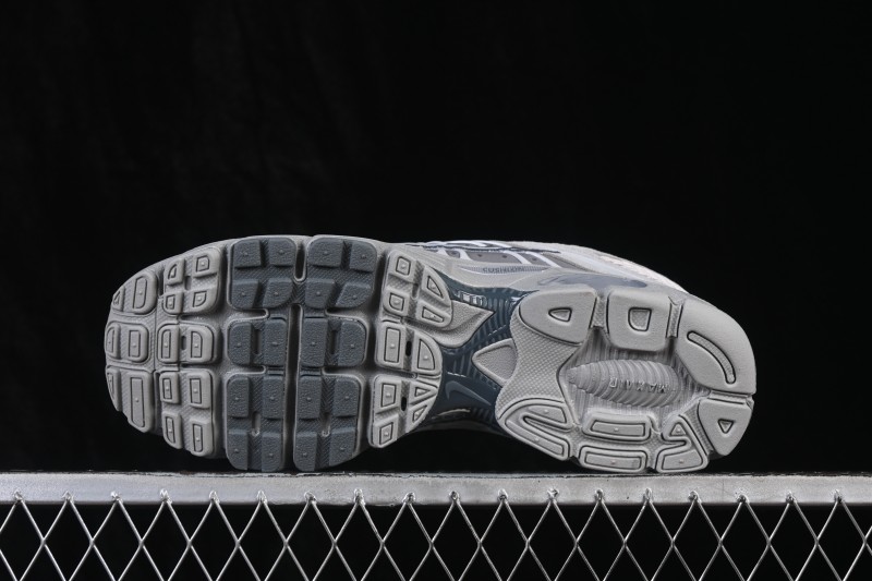 Nike Air Max Moto 2K Retro Running Shoes with Air Cushioning - IQ4924-001