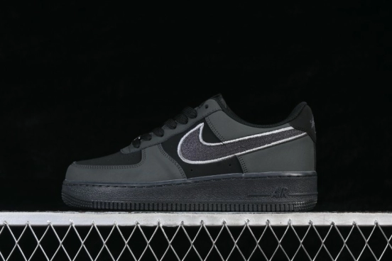 Nike Air Force 1 '07 Low Basketball Shoes with Classic Leather Design - IB6842-002