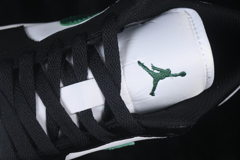 Nike Air Jordan 1 Low Retro Basketball Shoes with Classic Color Blocking - 553558-047
