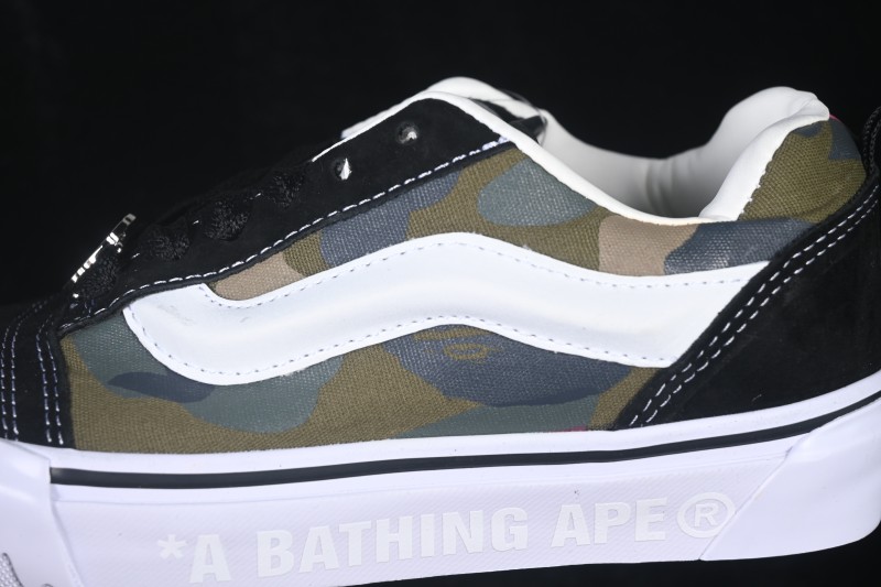 Bape x Vans LX Knu Skool TB Low-Top Skateboarding Shoes with Co-Branded Ape Head Design - VN000Z39W09