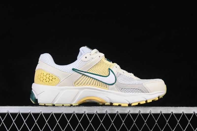 Nike Vomero 5 Retro Running Shoes with Mesh and Synthetic Overlays - FN8361-100