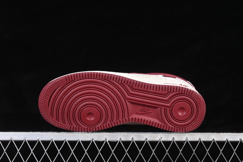 Nike Air Force 1 07 Low Classic Basketball Shoes with Leather Upper and Air-Sole Cushioning - XL1982-336
