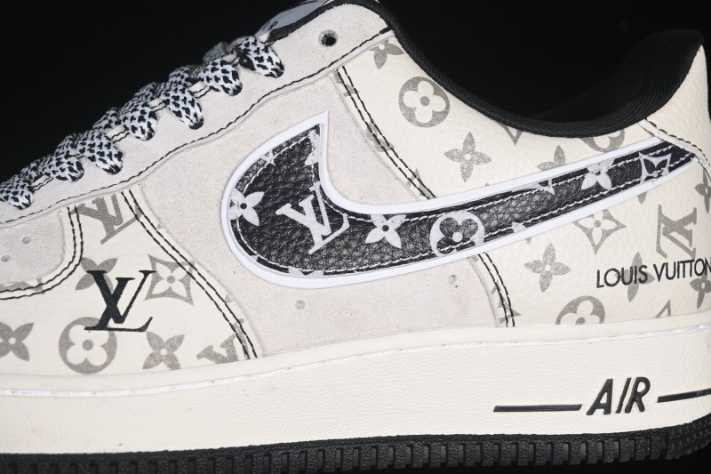 Nike Air Force 1 '07 Low Casual Sneakers with Gray and White Patterned Design - SY1388-030