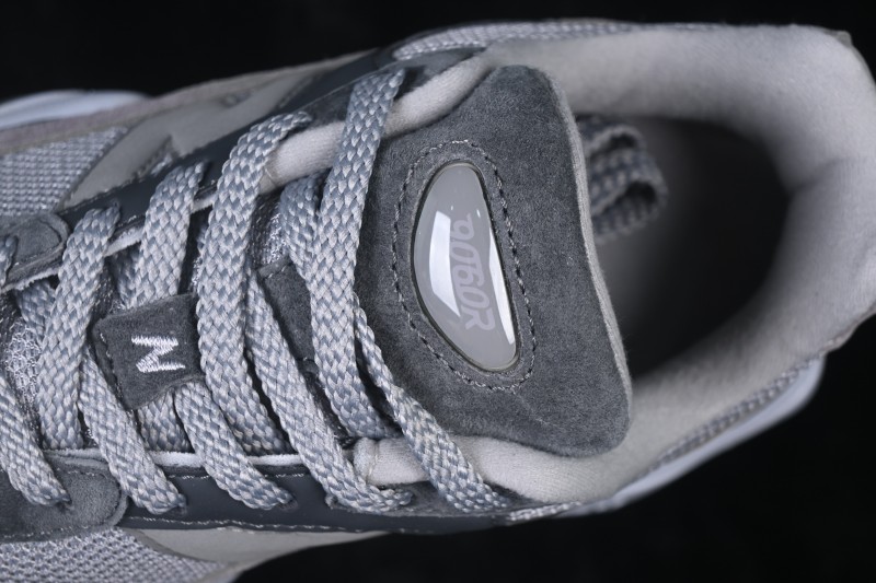 New Balance Retro Casual Running Shoes with ABZORB Cushioning - U90609EL