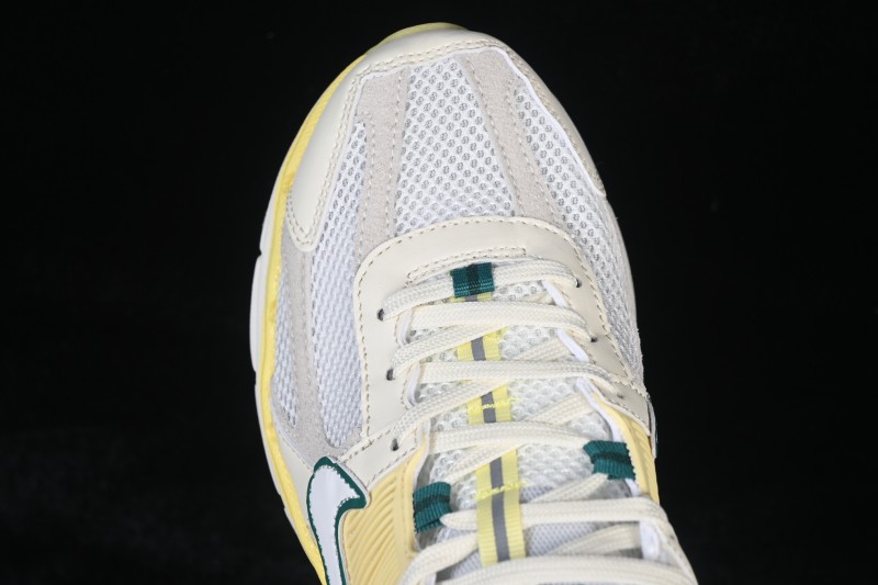 Nike Vomero 5 Retro Running Shoes with Mesh and Synthetic Overlays - FN8361-100