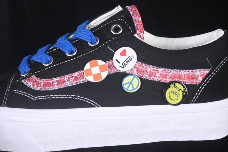 Vans Old Skool Low-Top Skateboarding Shoes with Classic Side Stripe - VN000EGY617