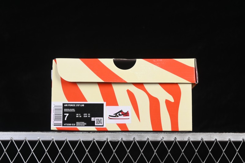 Nike Air Force 1 '07 Low Casual Skate Shoes with Color Blocking Design - HT5088-618
