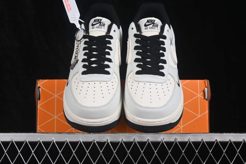 Nike Air Force 1 '07 Low Collaboration Skateboarding Shoes with Full-Length Air Cushion - GS2288-012
