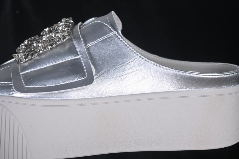 Goldengoose Casual Deichmann Training Lifestyle Shoes with Silver Accents - G26U4818B
