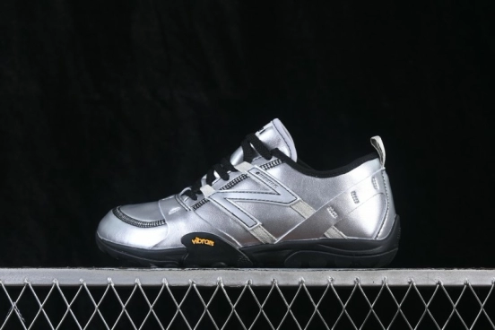 New Balance MT10 Series Barefoot-Inspired Lifestyle Shoes with Vibram Outsole - MT10O8SW