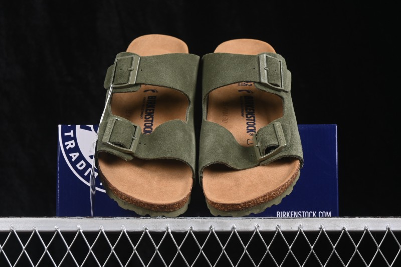 Birkenstock Classic Leather Sandals with Sheepskin Lining and Cork-Latex Footbed - 1010503