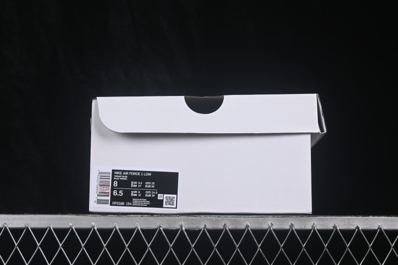 Nike Air Force 1 '07 Low Casual Skateboarding Shoes with Full-Length Air Cushion - DF0188-154