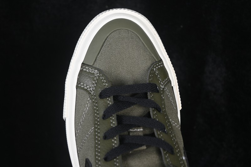 Converse Sport Casual Round-Toe Low-Top Canvas Shoes with Lace-Up Design - A12748C