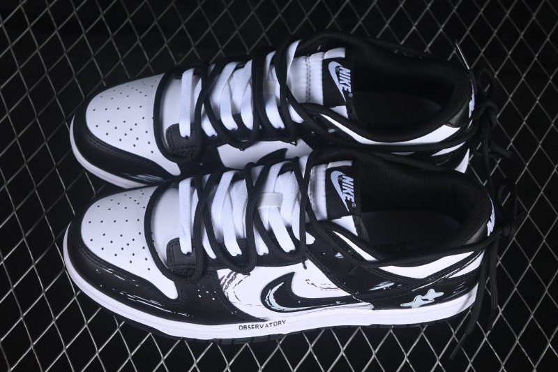 Nike SB Dunk Low Skateboarding Shoes with Lace-Up Closure - DD1391-100