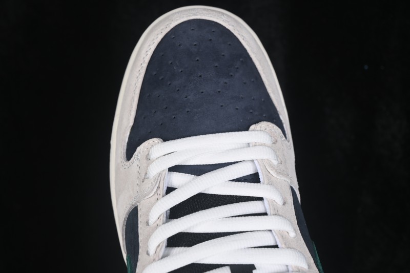 Nike SB Dunk Low Suede Grey Gum Skateboarding Shoes - HF3704-001